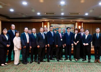 甲仙芋頭促成農產外交！日本新潟縣五泉市長訪高拜會陳其邁