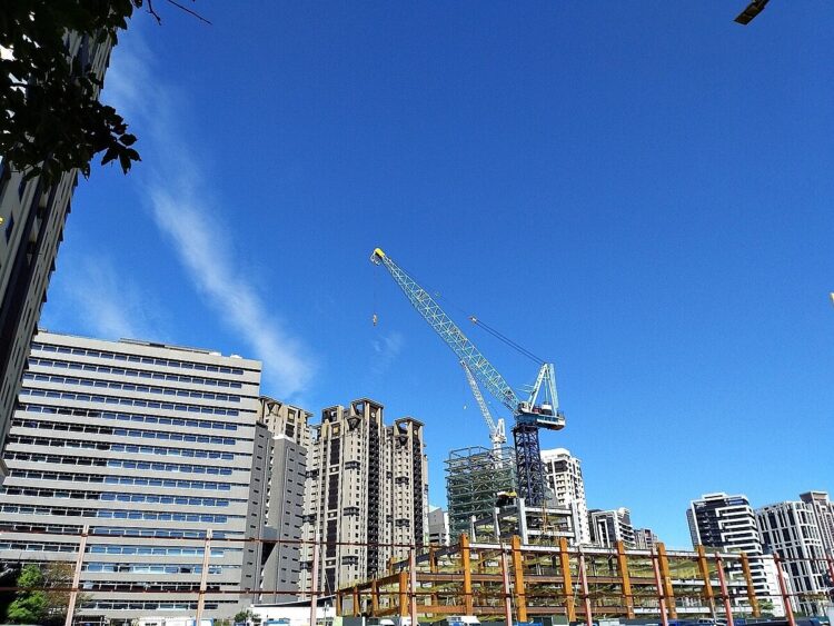 熱銷案突變爛尾樓...建商怎麼挑? 專家授「銷售資訊」有端倪 熱銷案突變爛尾樓…建商怎麼挑?-專家授「銷售資訊」有端倪