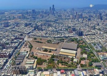 台鐵高雄機廠轉型綠色生態基地-以尋求最大公共利益為優先