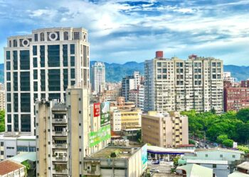 剛買預售就卡關？他嘆恐慘賠想解約…網傻眼揪貓膩：一定烙賽