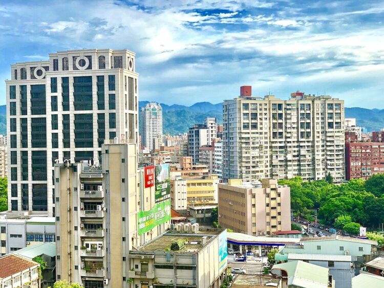 剛買預售就卡關?他嘆恐慘賠想解約...網傻眼揪貓膩:一定烙賽 剛買預售就卡關?他嘆恐慘賠想解約…網傻眼揪貓膩:一定烙賽