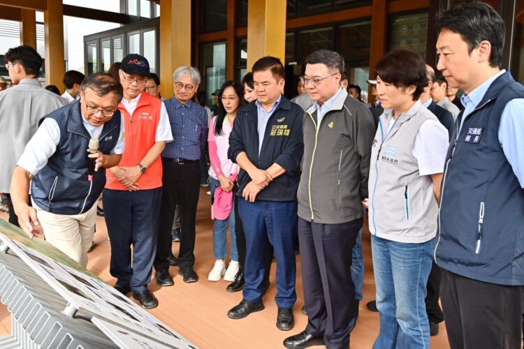 行政院長卓榮泰參訪臺東利吉惡地地質公園-力推花東觀光廊帶