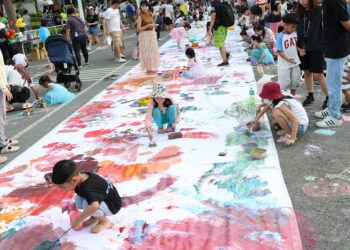 高雄萬聖節活動熱鬧非凡-小朋友創意塗鴉留下美好回憶