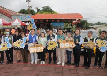 臺南新化區小黃公車「綠14」、「綠15」純電動服務正式啟用-市長黃偉哲呼籲市民多加利用