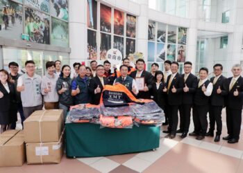 感謝永慶房產集團捐南市救護外套-挺消防人員安全