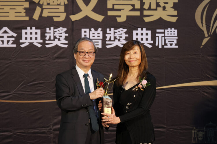 臺灣文學獎金典獎贈獎 照亮文學星空