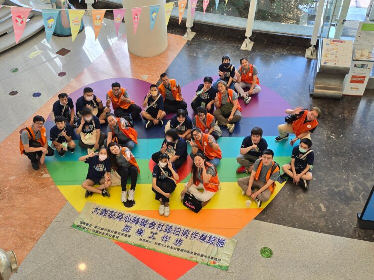 三商美福熱心公益活動 陪身障學員一同出遊 三商美福熱心公益活動 陪身障學員一同出遊
