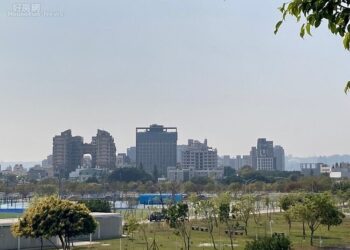 「預售屋旁遊民逗留」房價要掉了？-網秒想1區：影響很大