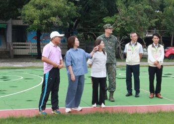 屏東縣長周春米視察康芮颱風災後校園復課情形-指示儘速恢復校園環境