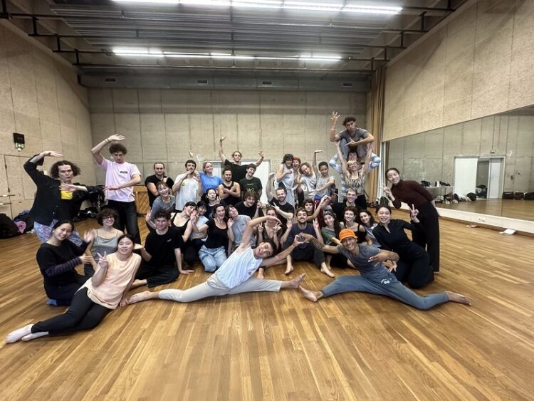 樹科大表藝系受邀參與法國巴黎國際藝術教育營 樹科大表藝系受邀參與法國巴黎國際藝術教育營