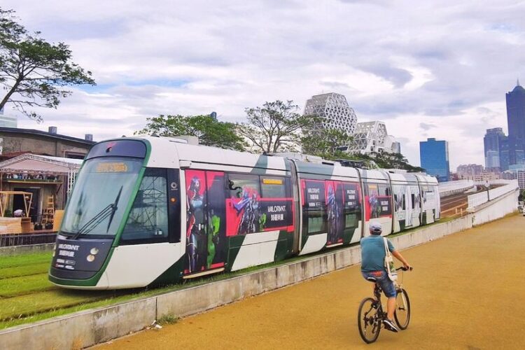 電競盛會高雄開打! 快搭《特戰英豪》彩繪列車見證對決 電競盛會高雄開打!-快搭《特戰英豪》彩繪列車見證對決