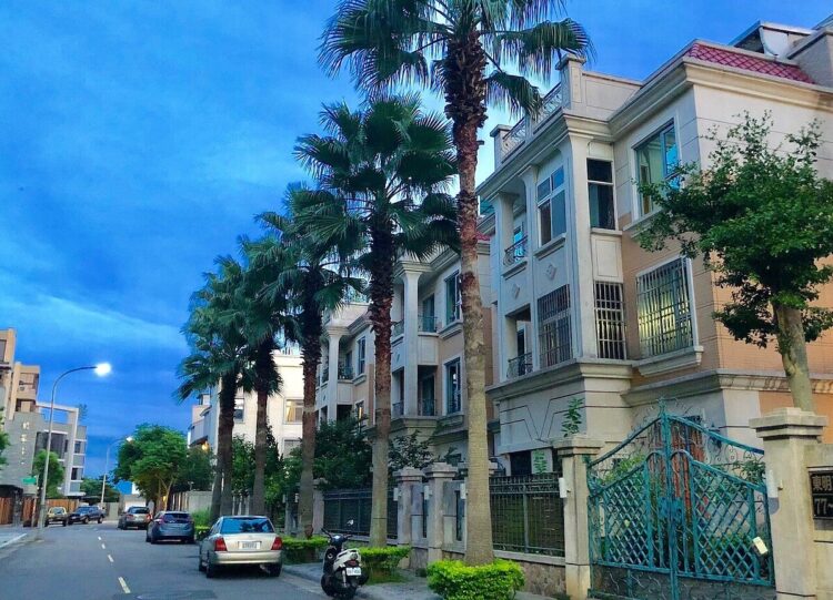 透天「房價頂天」難接地氣 這兩地卻是票房認證 透天「房價頂天」難接地氣-這兩地卻是票房認證