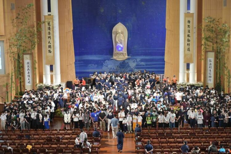 慈濟高雄區新芽獎學金邁入第15年 692位學子獲獎 慈濟高雄區新芽獎學金邁入第15年- 692位學子獲獎