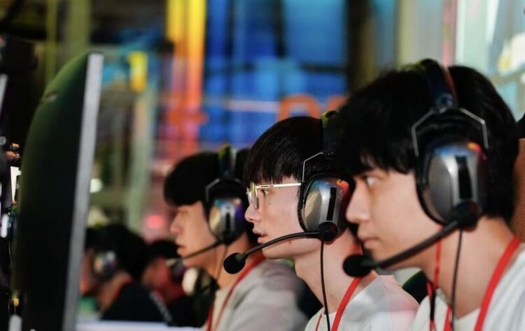 光之穹頂大對決 電競爭霸奪22萬 產官學攜手育校園電競專才 引領趨勢築夢未來 光之穹頂大對決-電競爭霸奪22萬-產官學攜手育校園電競專才-引領趨勢築夢未來