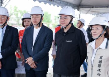 卓榮泰院長視察陽明交大附設醫院第二期擴建計畫-期許蘭陽院區成為智慧醫療重鎮