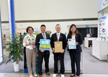 我廢我驕傲，減塑新解方！結合半導體、石化與製鞋，台灣團隊開啟綠色消費新時代