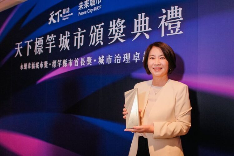 周春米上任未滿二年-天下雜誌施政滿意度調查全國第三名