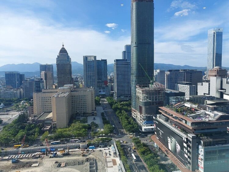 年薪百萬住台北vs.70萬住台南 他列優缺點!網分析:買房首選是它 年薪百萬住台北vs.70萬住台南-他列優缺點!網分析:買房首選是它