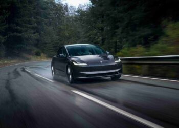 特斯拉年底衝刺：推出全自動駕駛以及貸款利率優惠，刺激電動車銷量