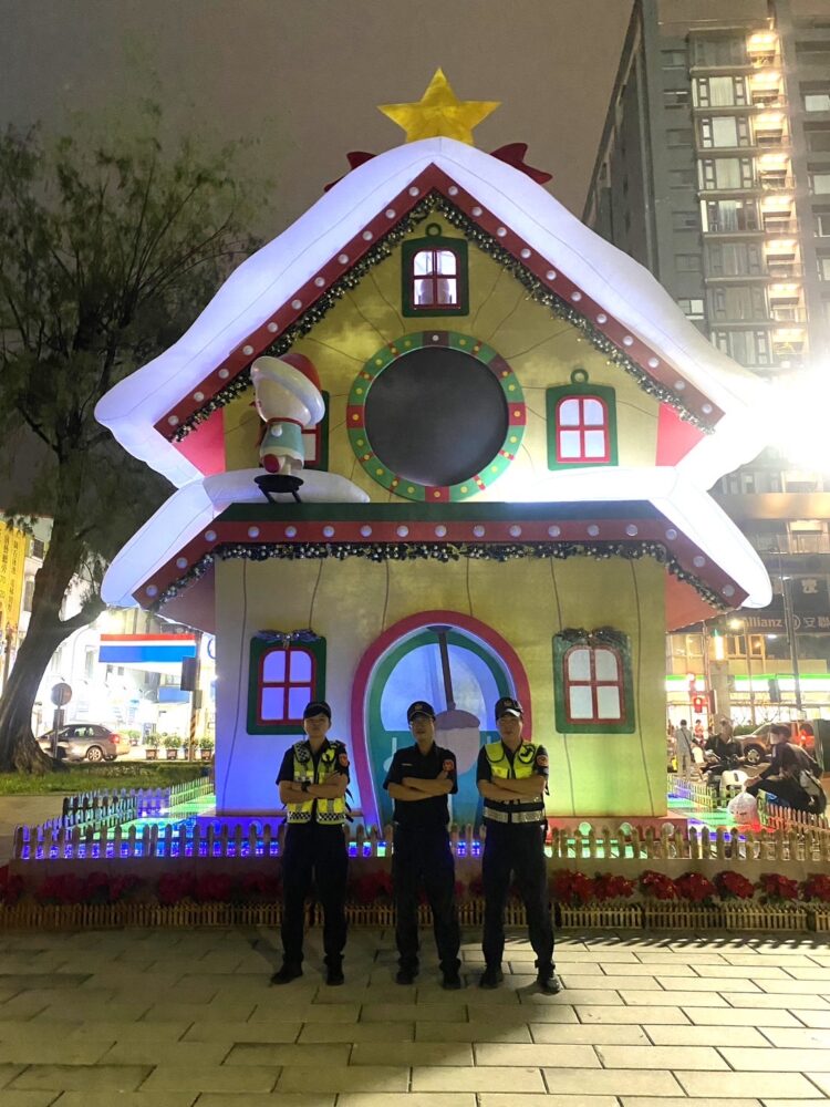 屏東「歐風童話」聖誕節點燈-屏警交通疏運宣導