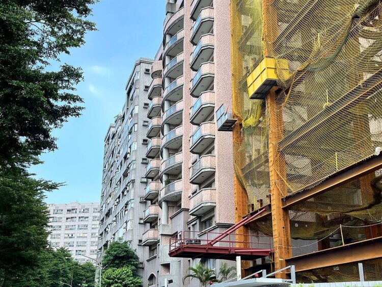 水泥牆擋不了?隔壁「打噴嚏、訊息通知」聽得一清二楚 網喊扯:2種房徹底隔絕 水泥牆擋不了?隔壁「打噴嚏、訊息通知」聽得一清二楚-網喊扯:2種房徹底隔絕