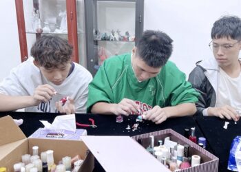 樹科大產設系校外參訪3d列印-啟發學生創意視野