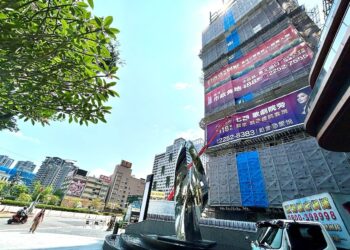 交屋即法拍？月薪3.7萬「新青安1000萬」銀行打槍-網嚇：難怪跳跳樂