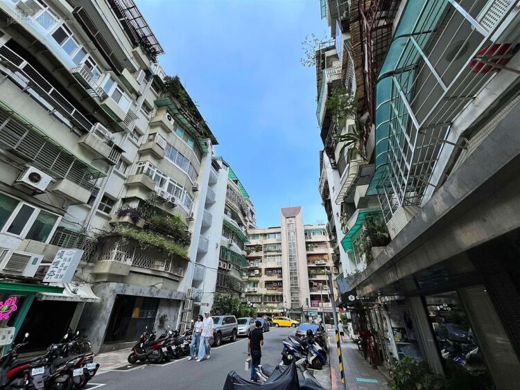 租套房過安逸生活成顯學?他放眼未來很可惜 「必做一事」維持基本生存 租套房過安逸生活成顯學?他放眼未來很可惜-「必做一事」維持基本生存