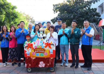 傑出校友王偉忠回嘉同賀志航國小75週年生日