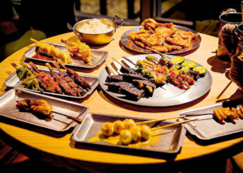 超享受露營燒烤配啤酒 台南人氣串燒專賣店 聚餐約會宵夜小酌 體驗露營氛圍