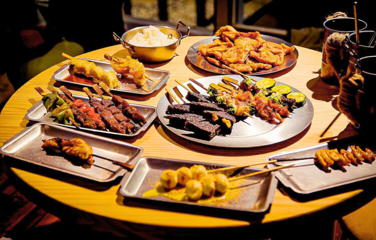 超享受露營燒烤配啤酒 台南人氣串燒專賣店 聚餐約會宵夜小酌 體驗露營氛圍 超享受露營燒烤配啤酒 台南人氣串燒專賣店 聚餐約會宵夜小酌 體驗露營氛圍