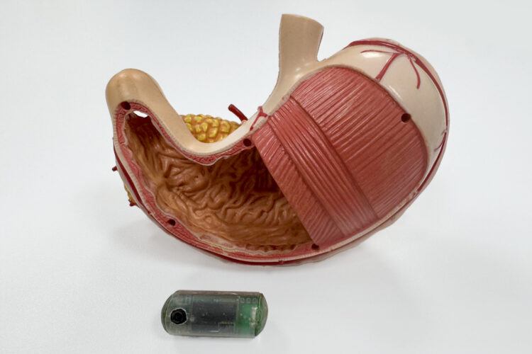 工研院攜手凌通開發「無線感測口服膠囊」創新3D IC封裝技術