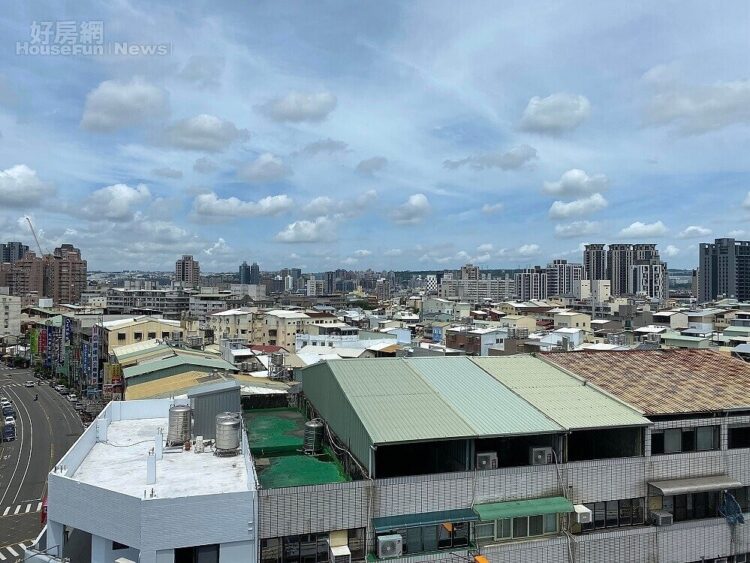 房價被台中壓著打?網指「這裡」人口一直少…專家:抗跌路段缺乏 房價被台中壓著打?網指「這裡」人口一直少…專家:抗跌路段缺乏