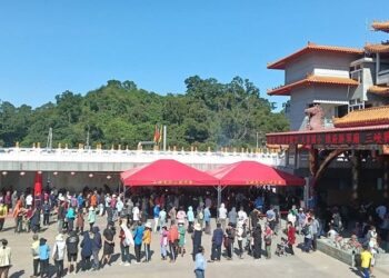 高雄東照山關帝廟慶中華隊奪冠-免費發放2200份雞排創紀錄