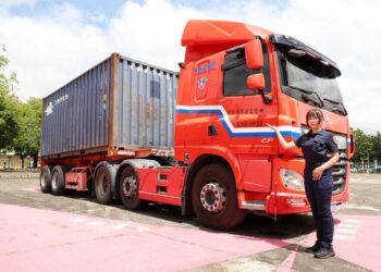 大型車安裝開啟視野輔助系統-專注行車謹慎駕駛確保安全