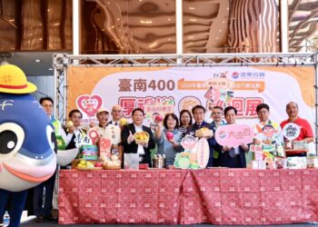 「臺南400厚禮樹巡迴展」-市長黃偉哲攜臺南果品為在地小農與業者大力推廣-廣受好評