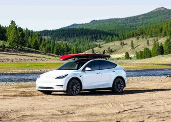 特斯拉能否達成本季-515,000-輛的銷售目標？中國市場與-cybertruck-成為關鍵因素