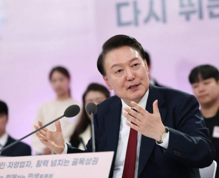 南韓政局動盪!尹錫悅控親朝勢力威脅國安 宣布戒嚴 韓元重挫0.9% 南韓政局動盪!尹錫悅控親朝勢力威脅國安-宣布戒嚴-韓元重挫0.9%