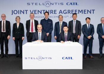 stellantis-與-catl-攜手，投資-41-億歐元在西班牙建設碳中和電池工廠