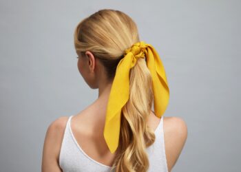 2025流行髮飾推薦-水鑽、珍珠、蝴蝶結元素輕鬆提升造型感