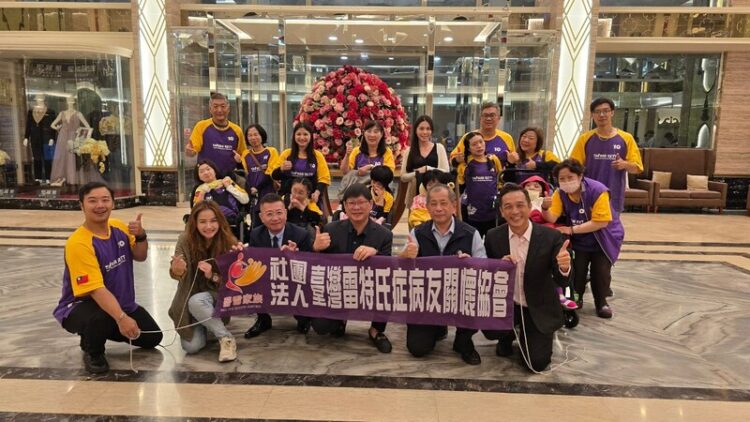 高雄市大發扶輪社「扶輪之子、球公益暨慢飛天使」捐贈儀式 高雄市大發扶輪社「扶輪之子、球公益暨慢飛天使」捐贈儀式