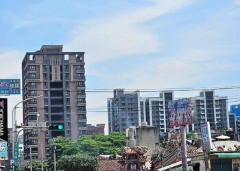 房價跌幅最慘「恐超過兩成」？他籲慎防房市「負資產」陷阱！