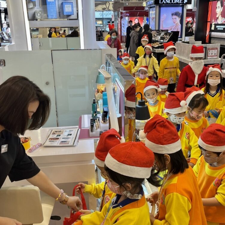 新光三越高雄三多店 年末最狂禮物祭! 新光三越高雄三多店-年末最狂禮物祭!