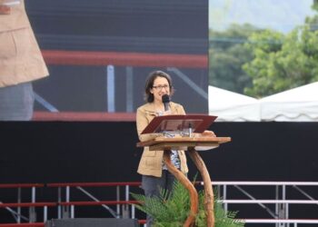 出席第五屆嘎呼拉斯山中音樂節-蕭美琴副總統為山區學子加油打氣