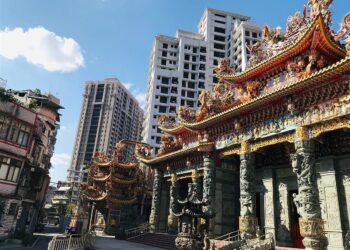 在宮廟旁卻被搶買？他曝「房價一直漲」-眾揭原因：沒什麼好挑的