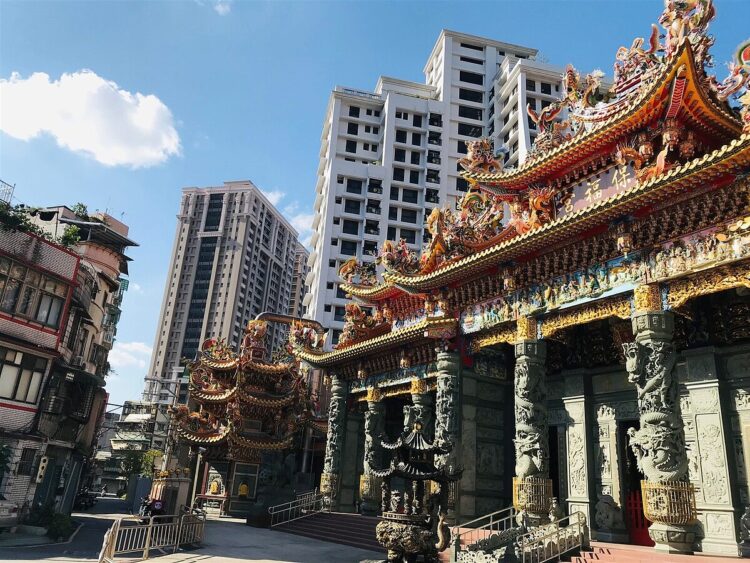 在宮廟旁卻被搶買?他曝「房價一直漲」 眾揭原因:沒什麼好挑的 在宮廟旁卻被搶買?他曝「房價一直漲」-眾揭原因:沒什麼好挑的
