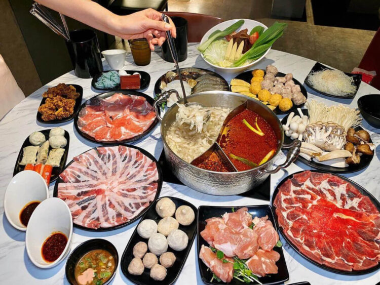 台北美食|一起吃最好吃 高人氣酸菜白肉鍋推薦 台北美食|一起吃最好吃!高人氣酸菜白肉鍋推薦