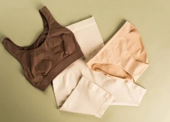 荒謬！女兒穿淘寶內褲懷孕？母親怒提投訴-結局驚天逆轉