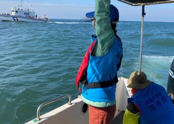 海洋局攜手海巡署執行海域聯合巡查，落實沿岸海域漁業資源保育