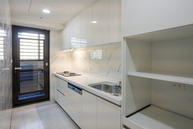 新建案格局廚房擺在「這位置」 過來人搖頭:痛苦不堪 新建案格局廚房擺在「這位置」-過來人搖頭:痛苦不堪